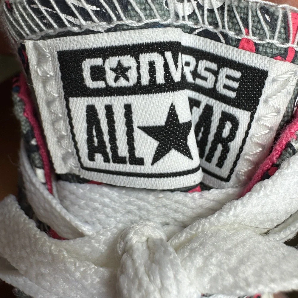 Converse Chuck Taylor All Star Womens Size 8 Paisley Pink Gray Low Top Sneaker